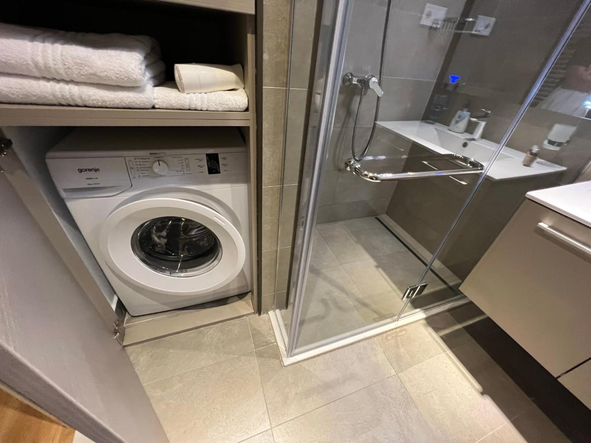 Ng Premium Apartments In Alliance Palace Batum Dış mekan fotoğraf