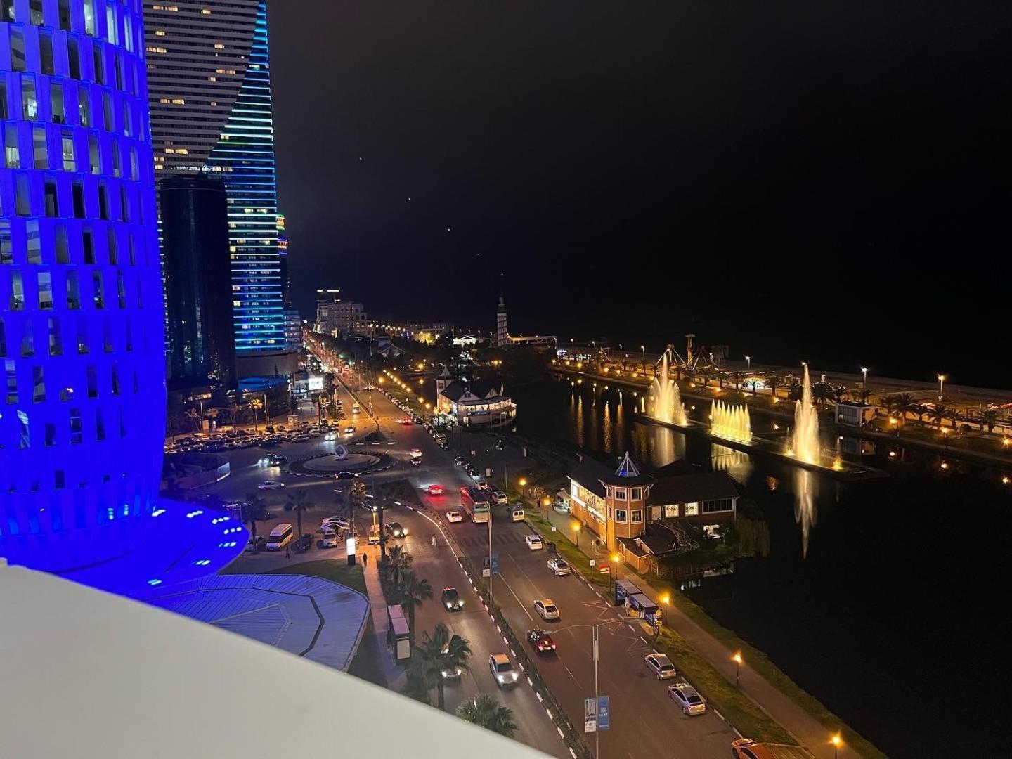 Ng Premium Apartments In Alliance Palace Batum Dış mekan fotoğraf