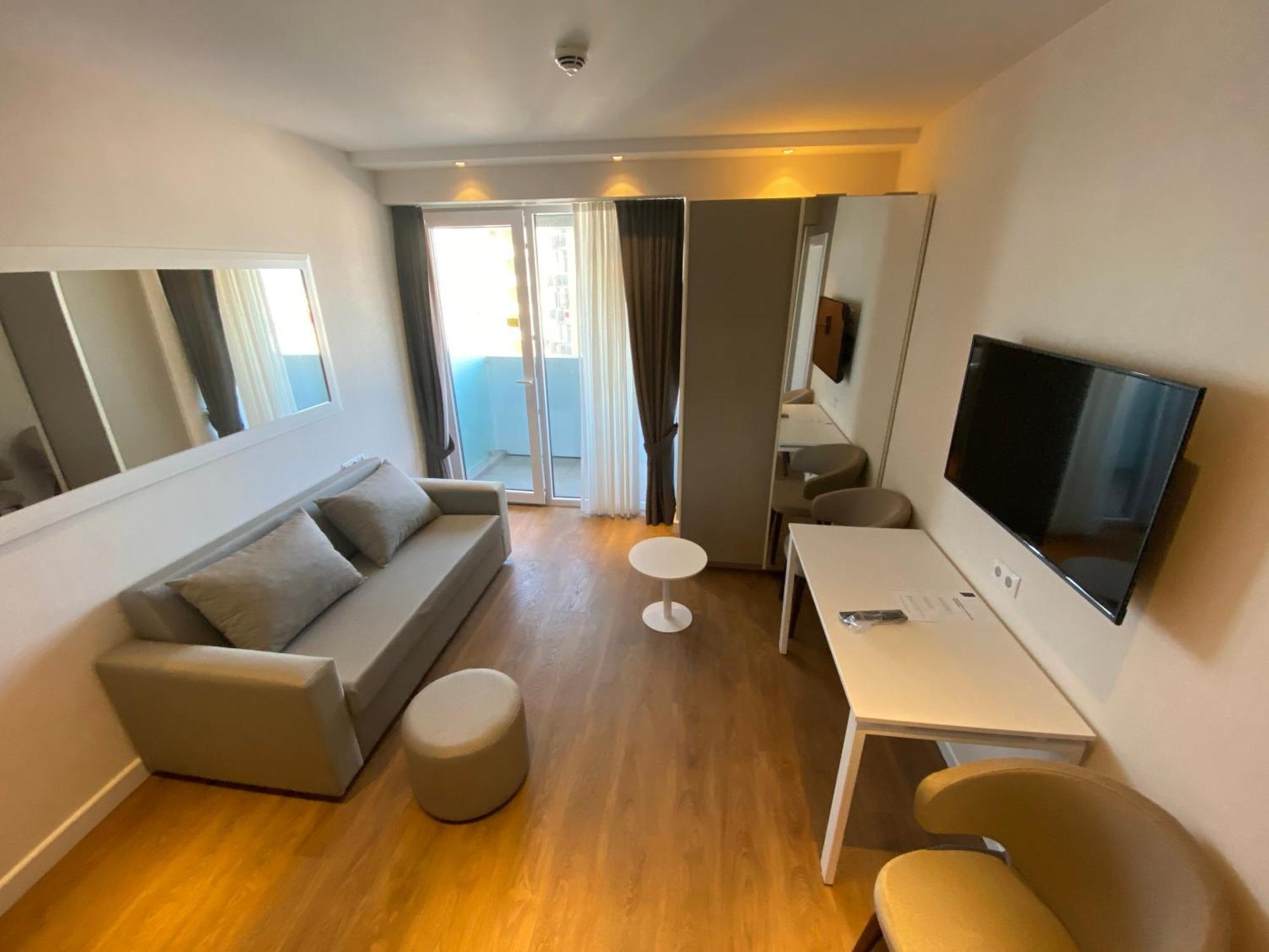 Ng Premium Apartments In Alliance Palace Batum Dış mekan fotoğraf