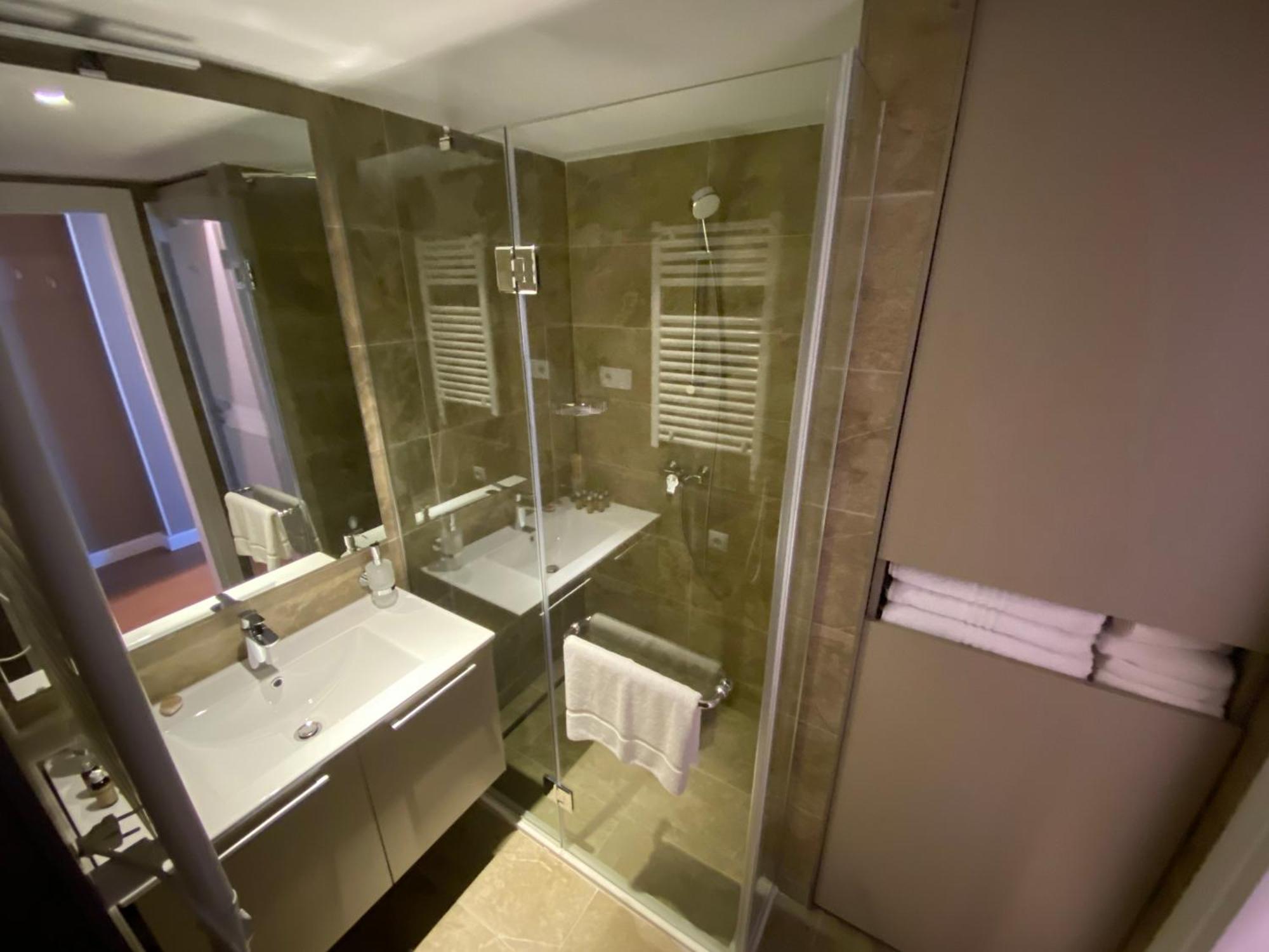 Ng Premium Apartments In Alliance Palace Batum Dış mekan fotoğraf