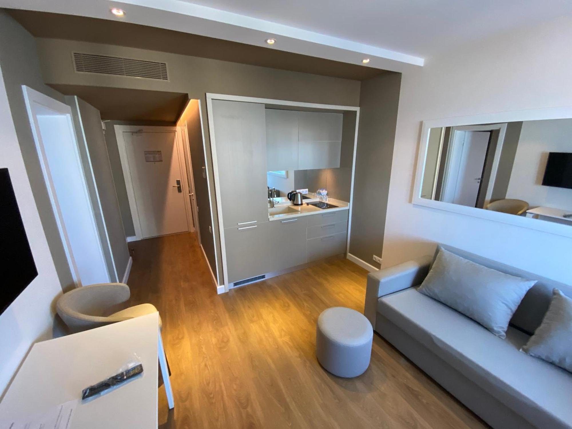 Ng Premium Apartments In Alliance Palace Batum Dış mekan fotoğraf